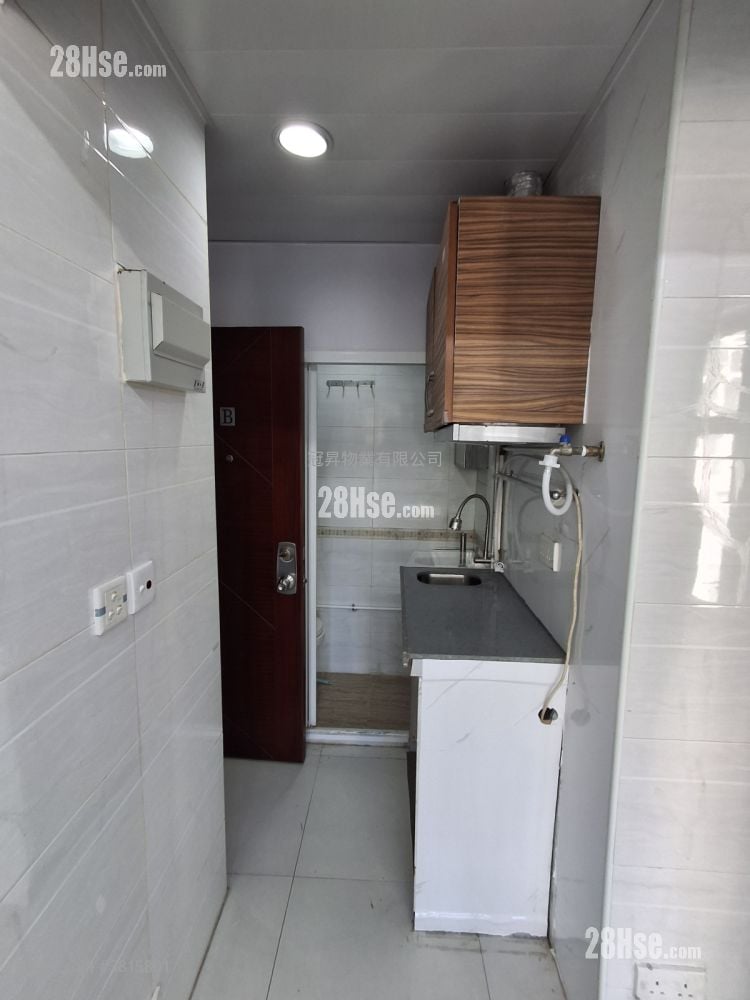 德泰大厦 租盘 1 房 , 1 浴室 110 平方尺