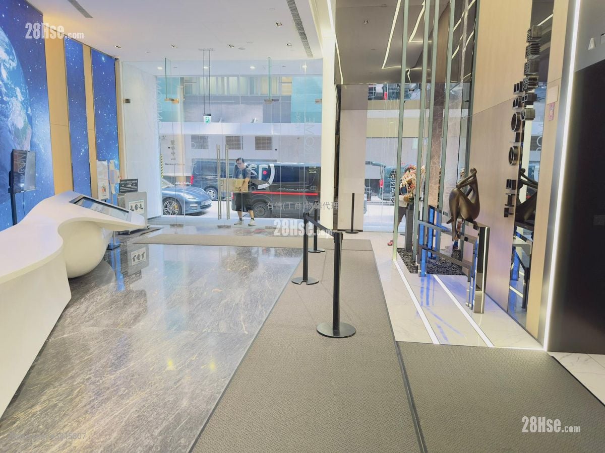 The Globe Rental 1 Toilet 783 ft²