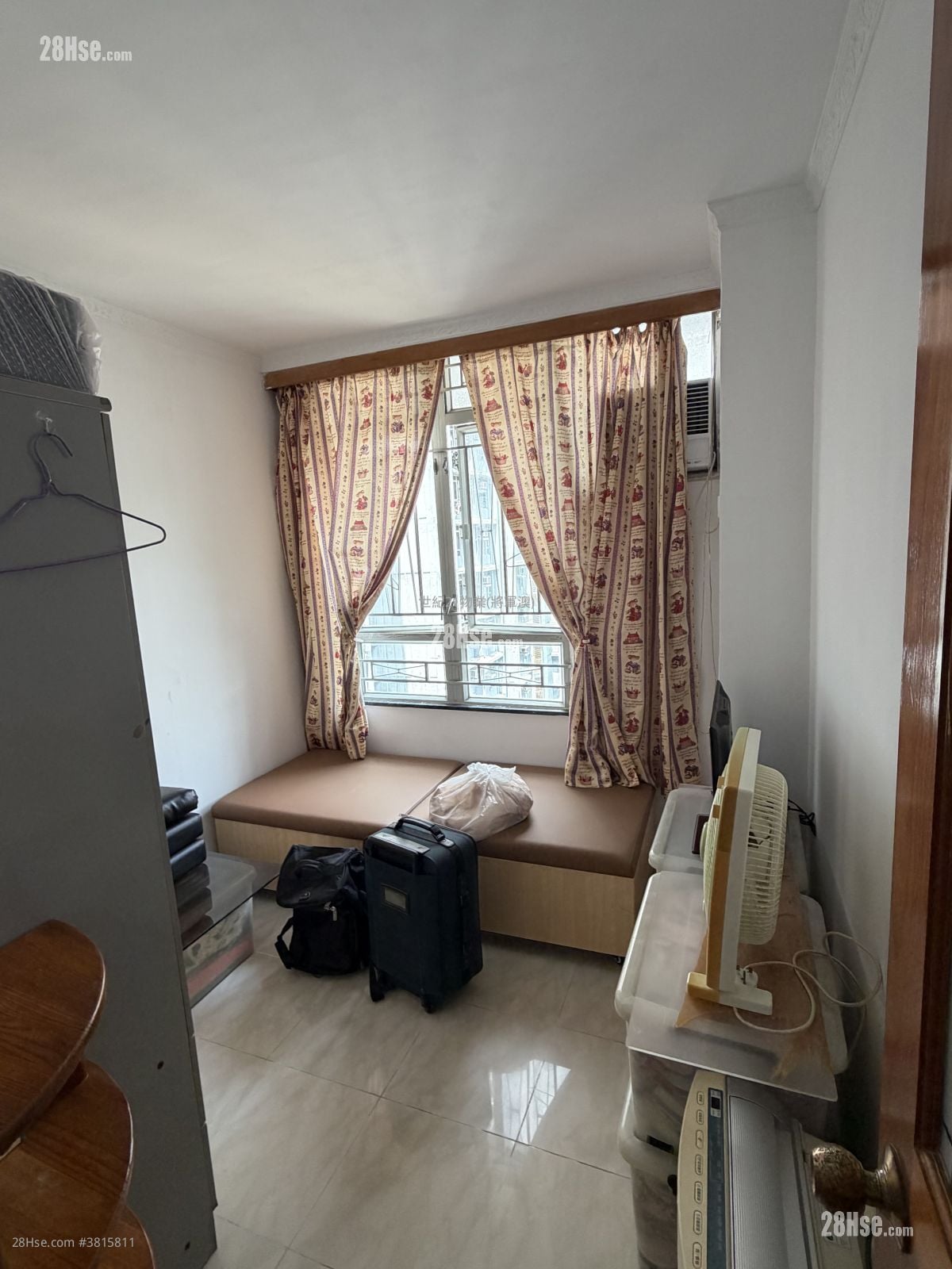 Po Ming Court Sell 429 ft²