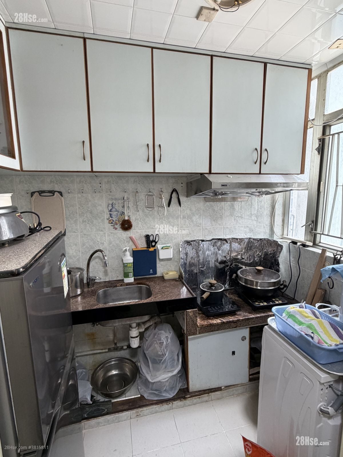 Po Ming Court Sell 429 ft²