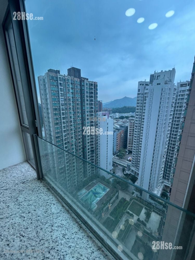 Yuccie Square Sell 2 Bedrooms , 1 Bathroom 429 ft²