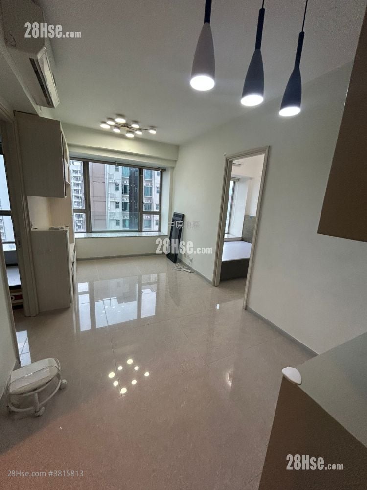 Yuccie Square Sell 2 Bedrooms , 1 Bathroom 429 ft²