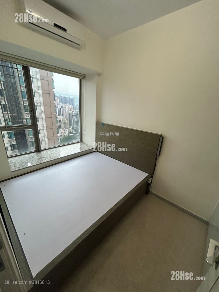 Yuccie Square Sell 2 Bedrooms , 1 Bathroom 429 ft²