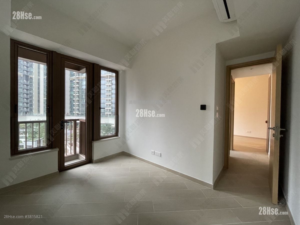 Lp10 Sell 2 Bedrooms 512 ft²