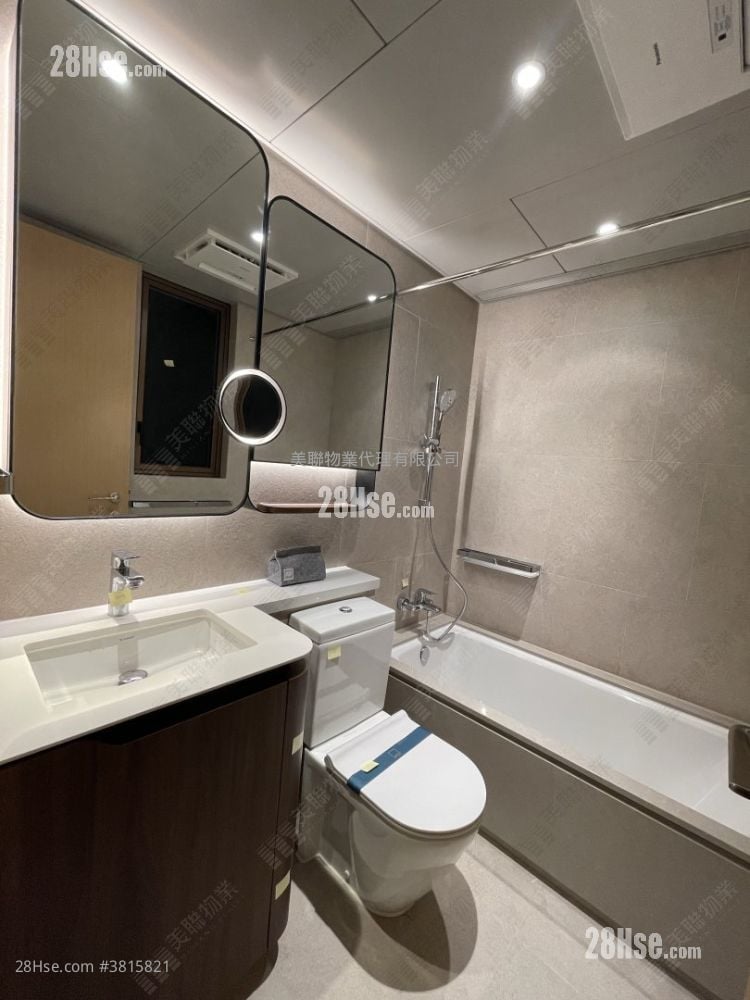 Lp10 Sell 2 Bedrooms 512 ft²