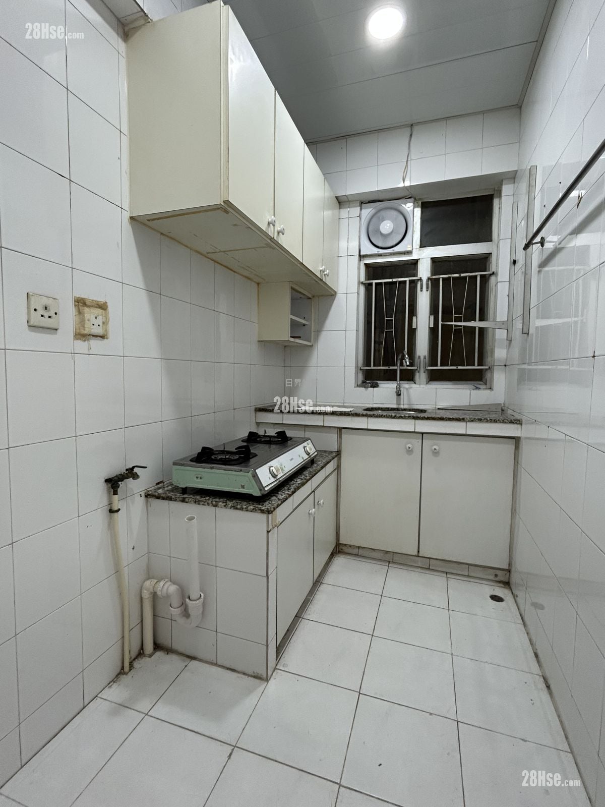 丽湾大厦 租盘 2 房 363 平方尺