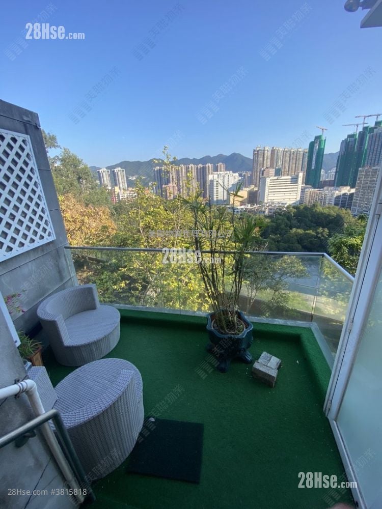 The Grandville Sell 5+ Bedrooms 1,385 ft²