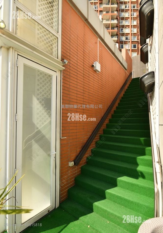 The Grandville Sell 5+ Bedrooms 1,385 ft²