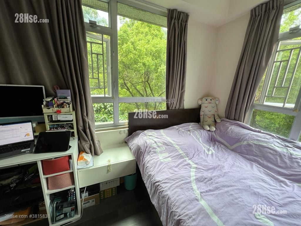 Hong Kong Garden Sell 2 Bedrooms , 1 Bathroom 536 ft²