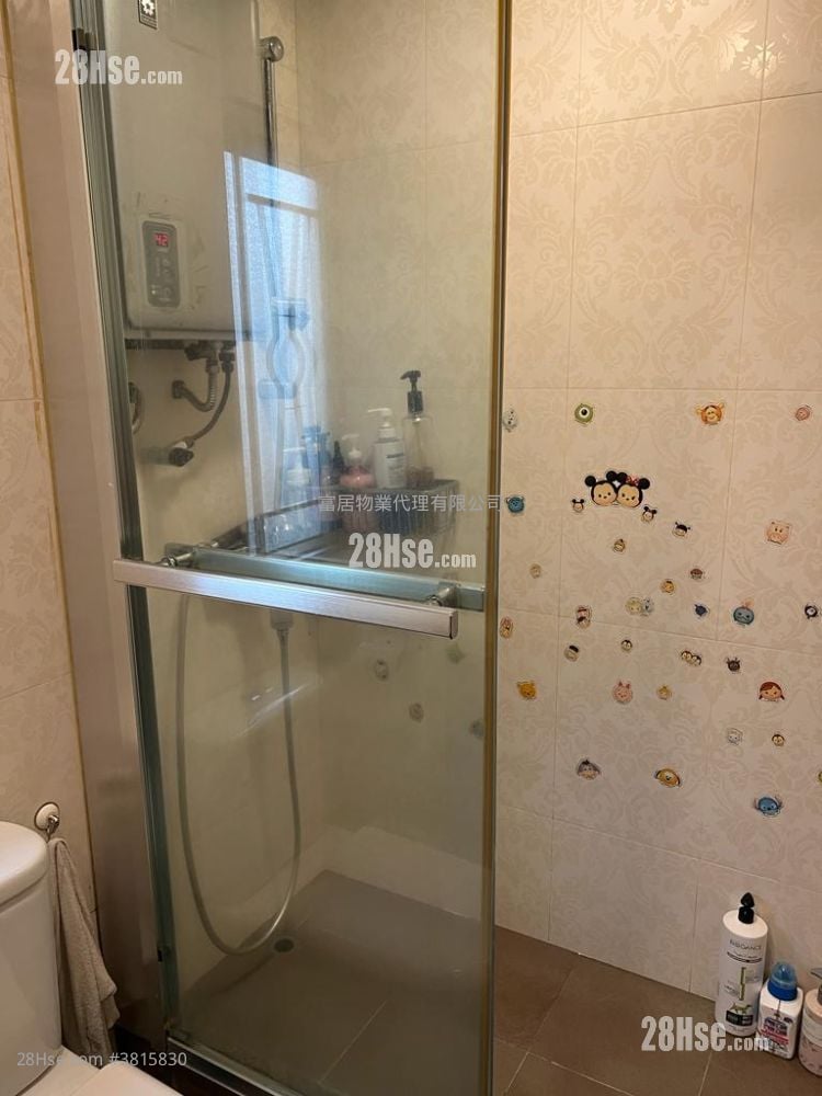 Hong Kong Garden Sell 2 Bedrooms , 1 Bathroom 536 ft²