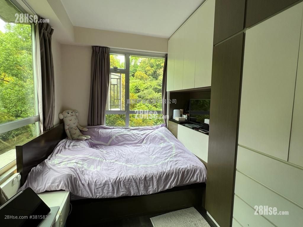 Hong Kong Garden Sell 2 Bedrooms , 1 Bathroom 536 ft²