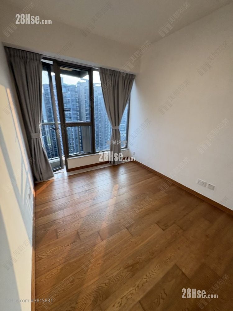 The Papillons Sell 3 Bedrooms , 2 Bathrooms 773 ft²