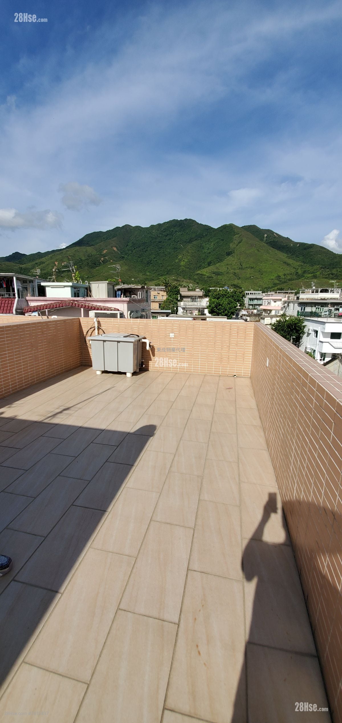 村屋 租盘 2 房 , 1 浴室