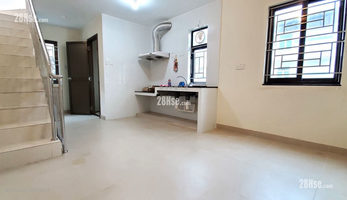 村屋 租盘 2 房 , 1 浴室