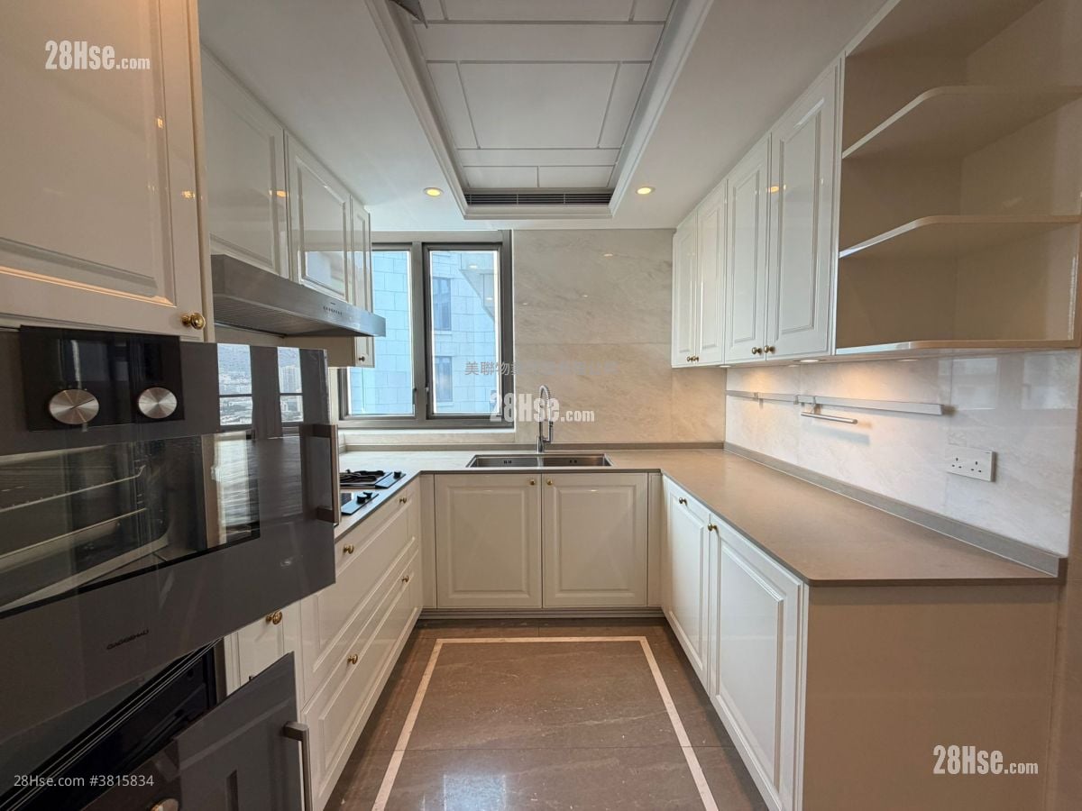 St. George's Mansions Rental 3 Bedrooms , 3 Bathrooms 1,842 ft²