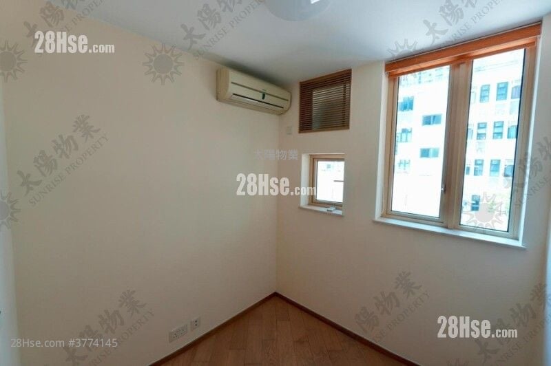 Harbour Place Sell 3 Bedrooms 591 ft²