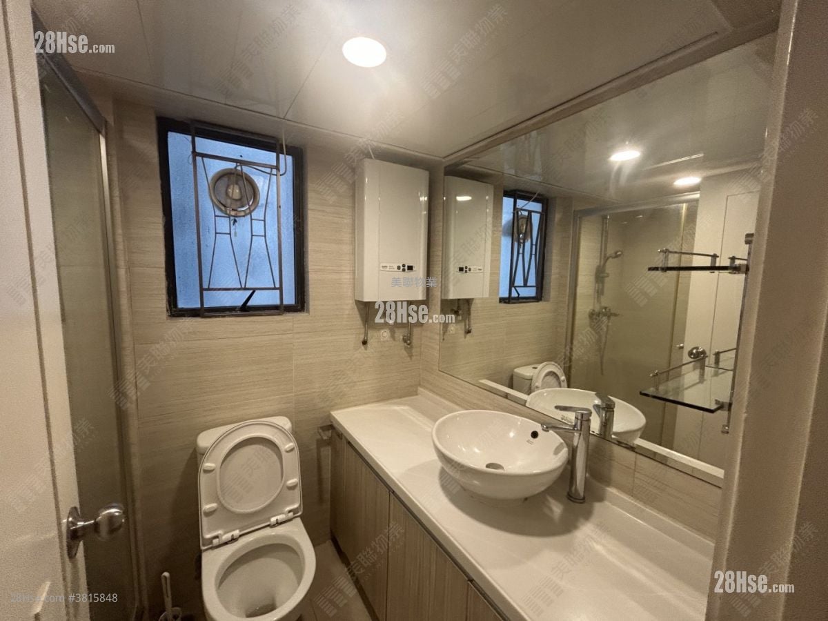 Beverly Villas Rental 1,211 ft²