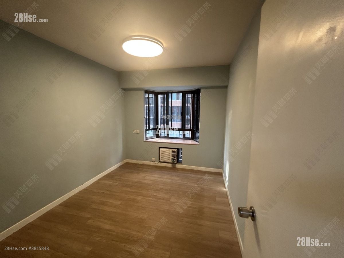 Beverly Villas Rental 1,211 ft²