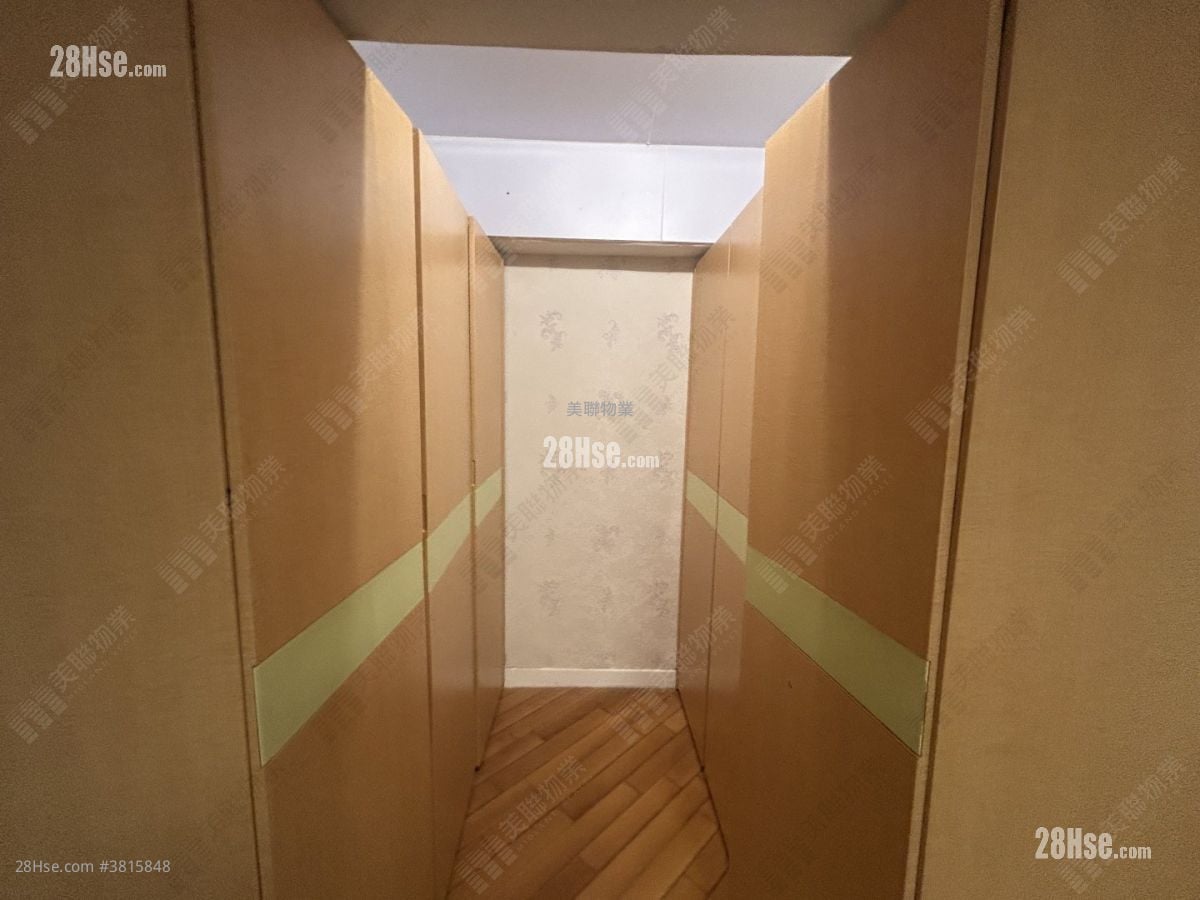 Beverly Villas Rental 1,211 ft²