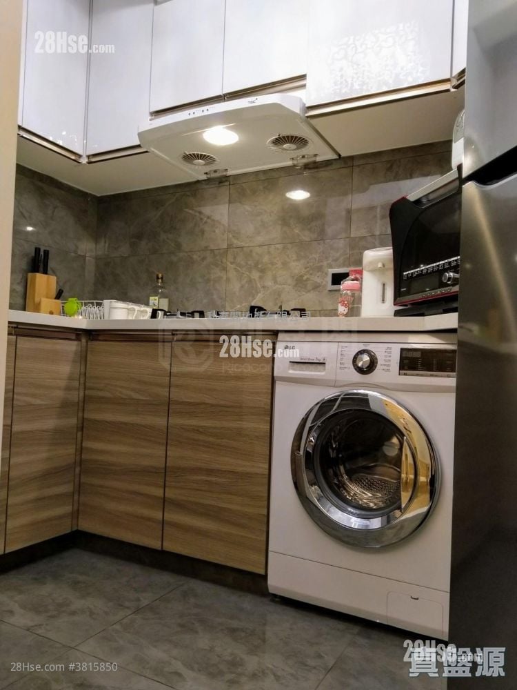 Kingswood Villas Rental 3 Bedrooms , 1 Bathroom 551 ft²