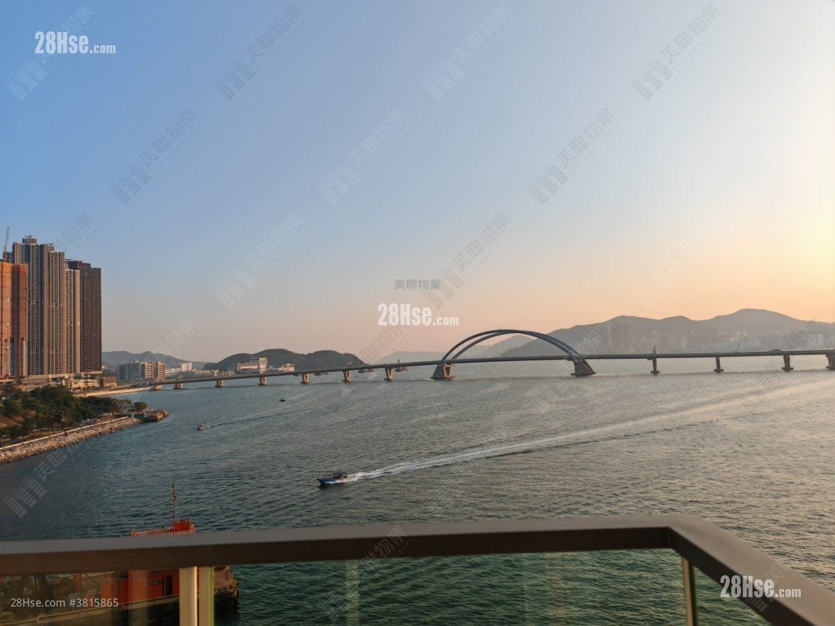 Monterey Rental 789 ft²