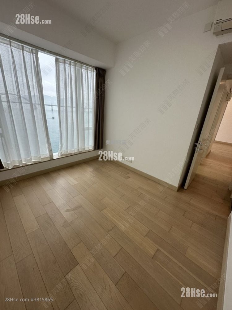 Monterey Rental 789 ft²