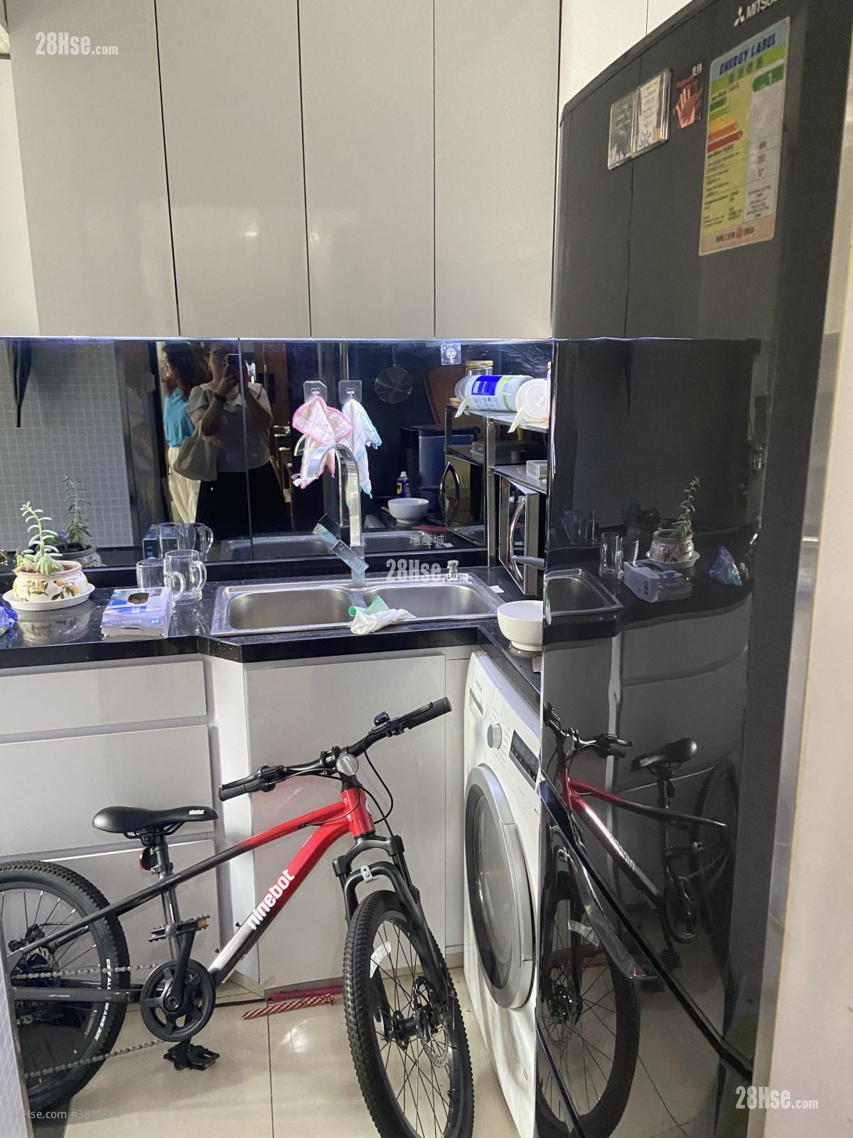 Hiu Ming Court Rental 2 Bedrooms , 1 Bathroom 439 ft²