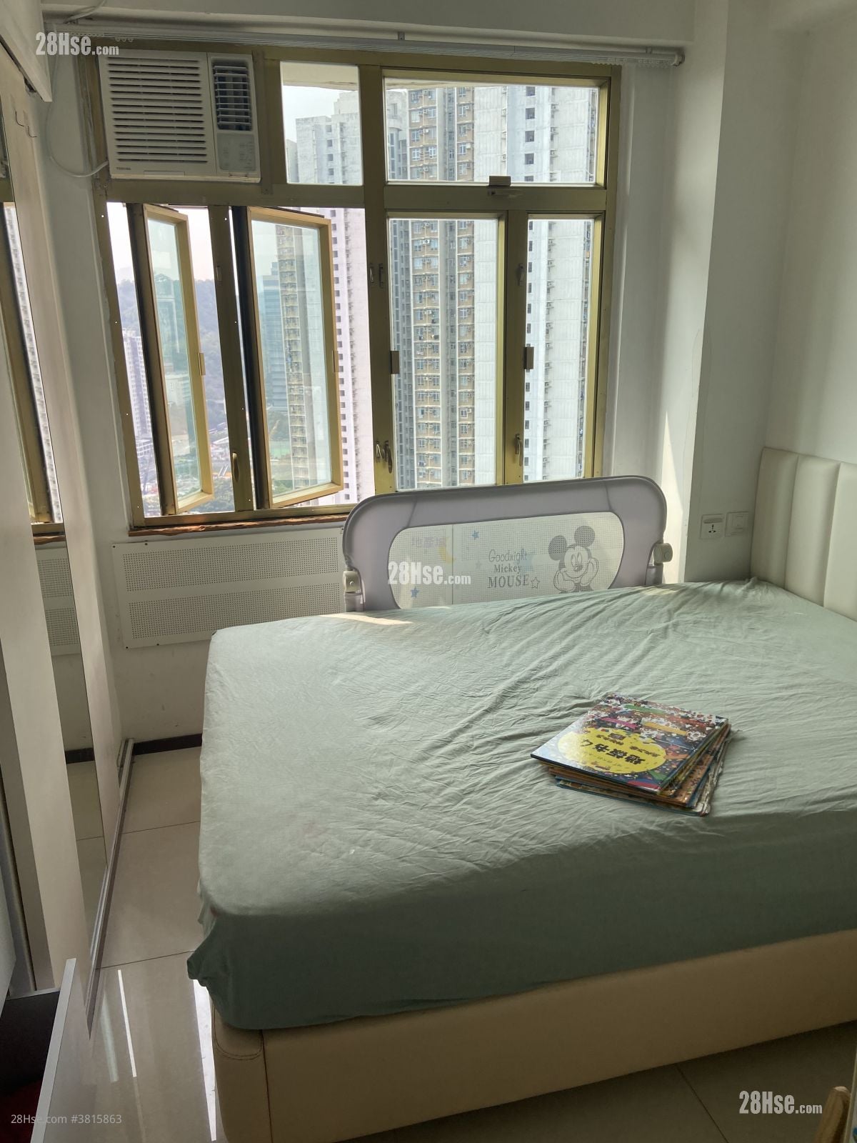 Hiu Ming Court Rental 2 Bedrooms , 1 Bathroom 439 ft²