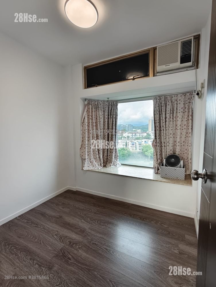 Hong Kong Gold Coast Rental 3 Bedrooms , 2 Bathrooms 680 ft²