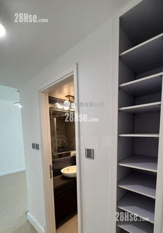 The Capitol Rental 3 Bedrooms , 2 Bathrooms 680 ft²