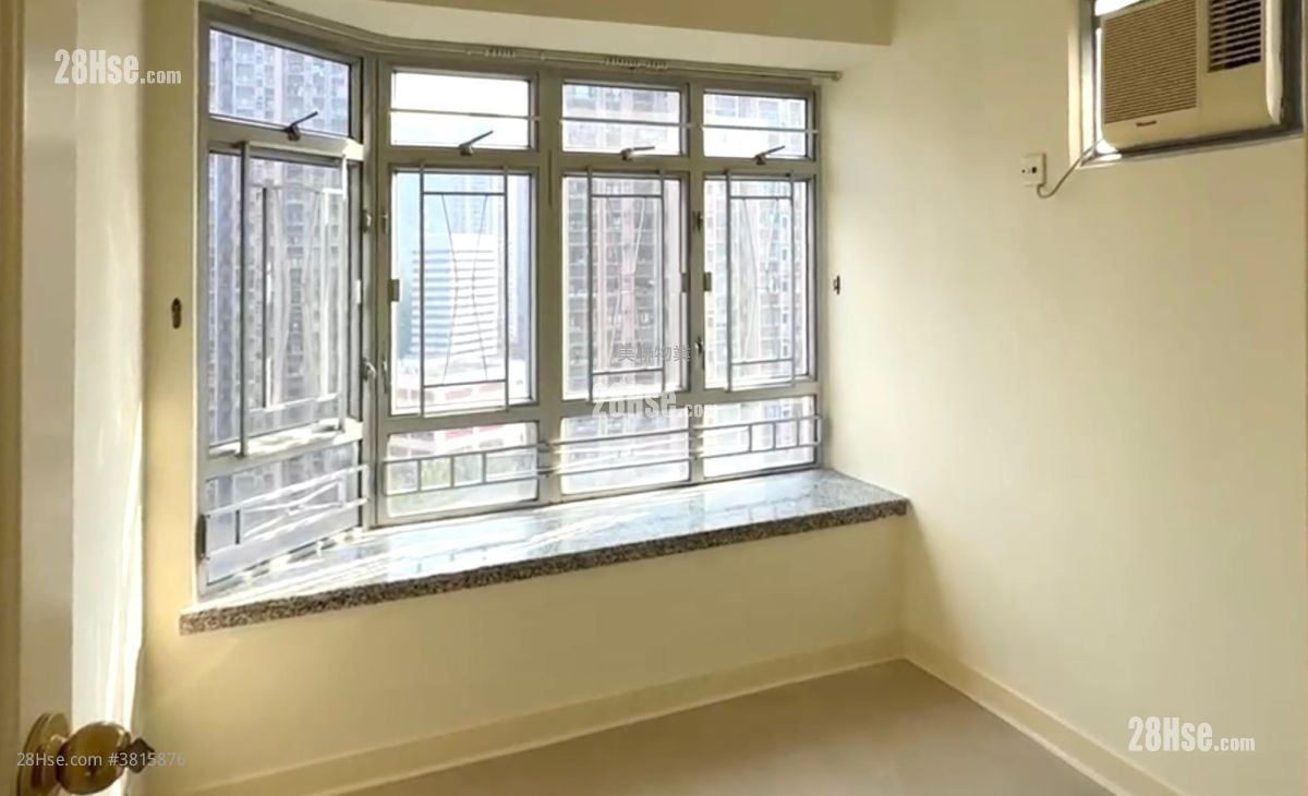Ma On Shan Centre Sell 2 Bedrooms , 1 Bathroom 375 ft²