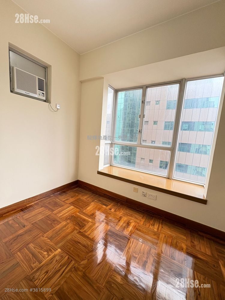 Liberty Mansion Rental 2 Bedrooms , 1 Bathroom 424 ft²