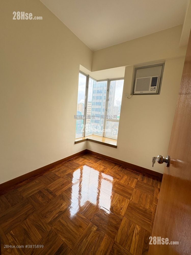 Liberty Mansion Rental 2 Bedrooms , 1 Bathroom 424 ft²