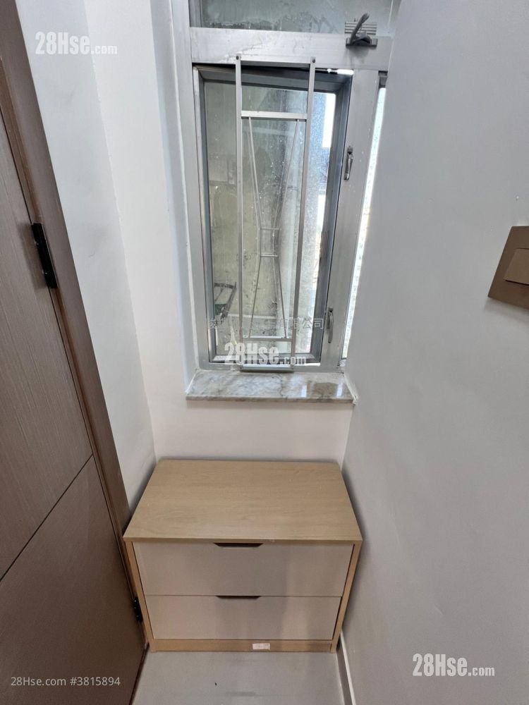 Lee Wah Building Rental 1 Bedroom , 1 Bathroom 620 ft²