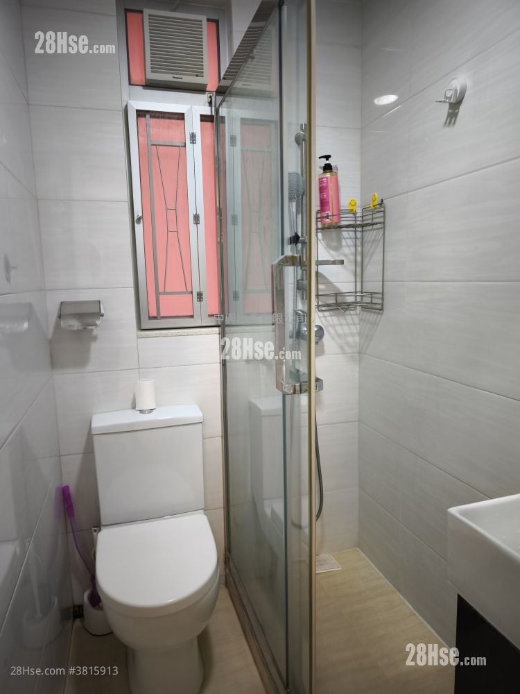 Parkes Mansion Rental 2 Bedrooms , 1 Bathroom 348 ft²