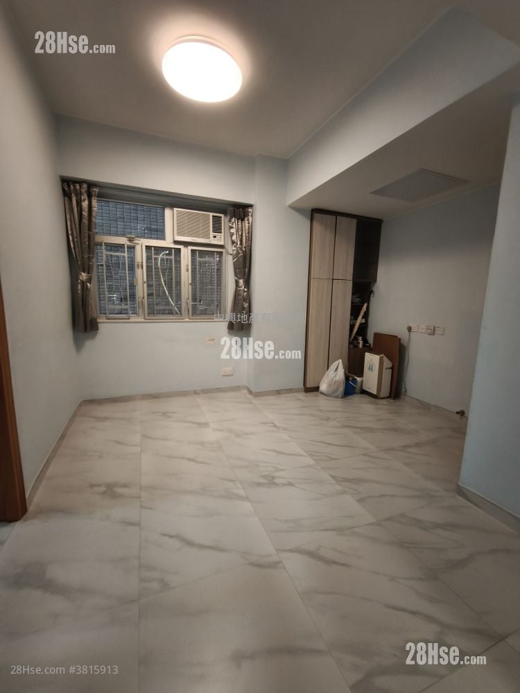 Parkes Mansion Rental 2 Bedrooms , 1 Bathroom 348 ft²