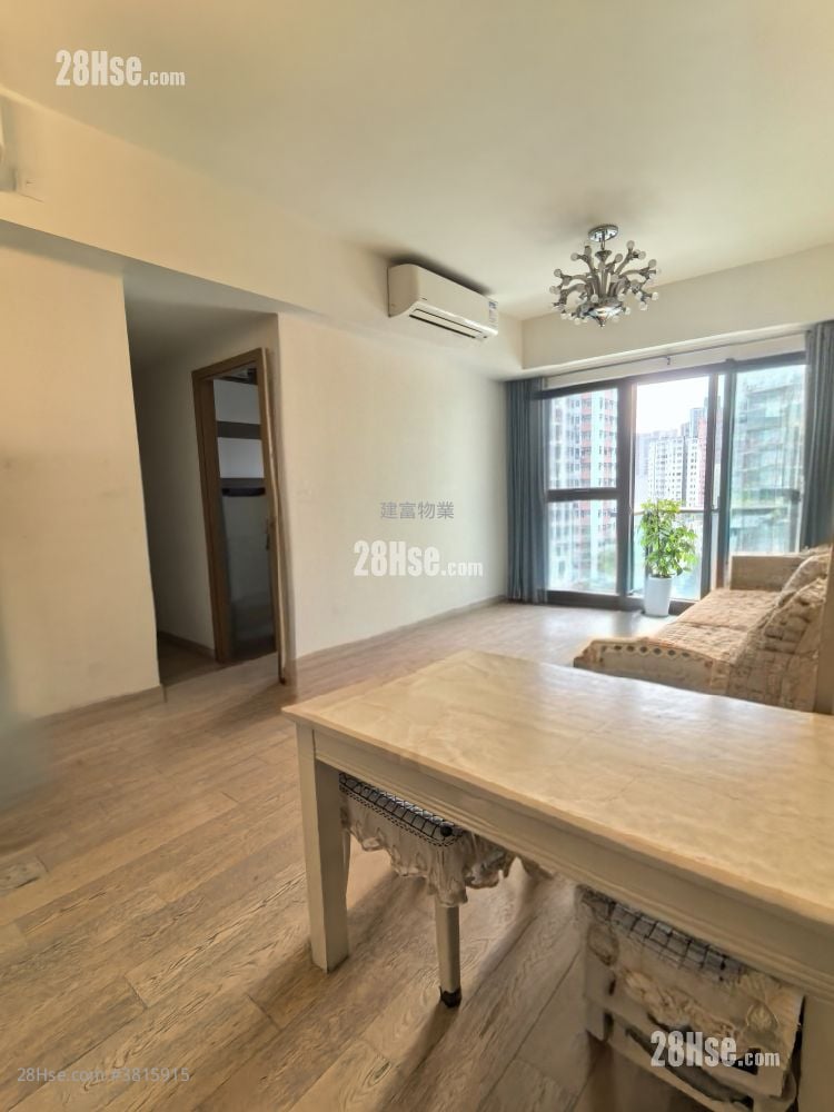 Sol City Rental 2 Bathrooms 749 ft²