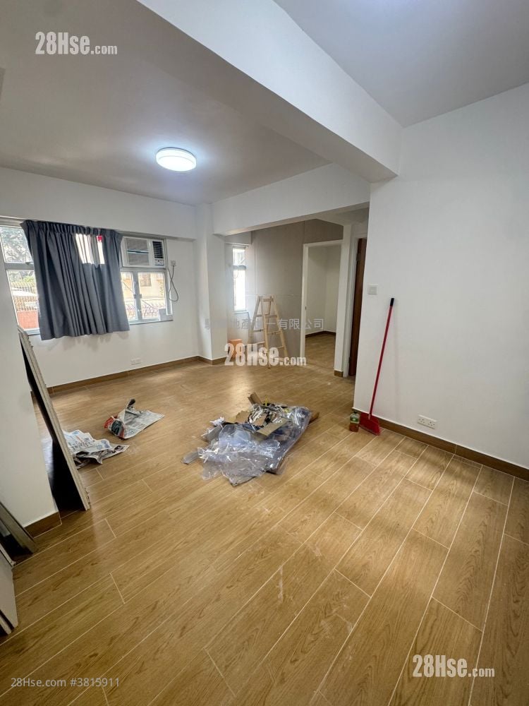 Kimlai Court Rental 2 Bedrooms , 1 Bathroom 445 ft²