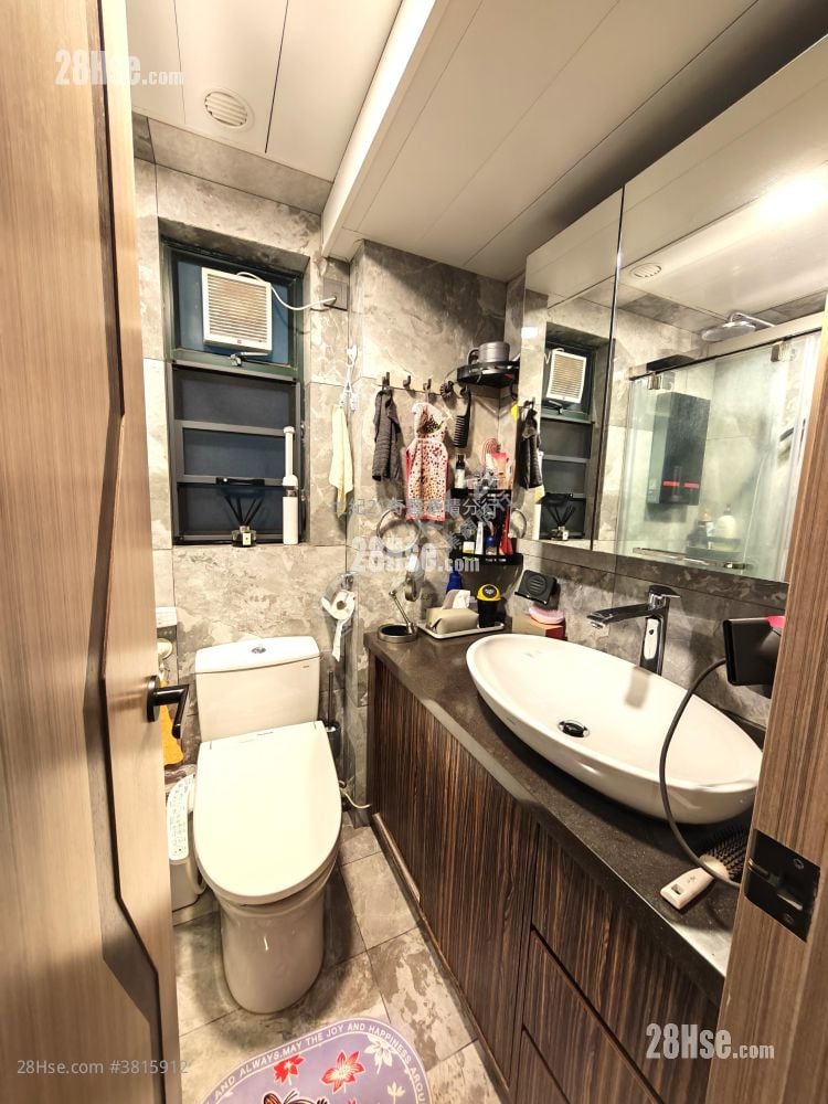 Dawning Views Sell 2 Bedrooms , 1 Bathroom 439 ft²