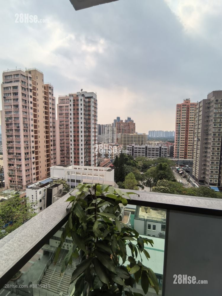 Sol City Rental 2 Bathrooms 749 ft²