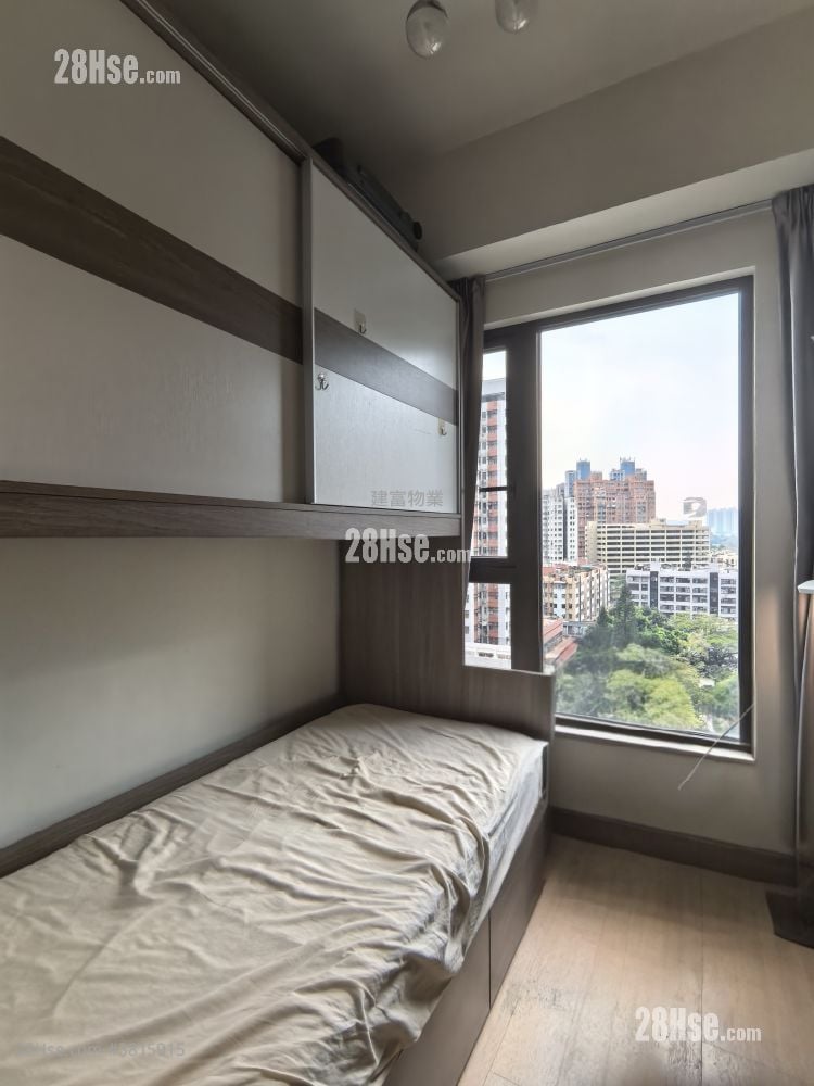 Sol City Rental 2 Bathrooms 749 ft²