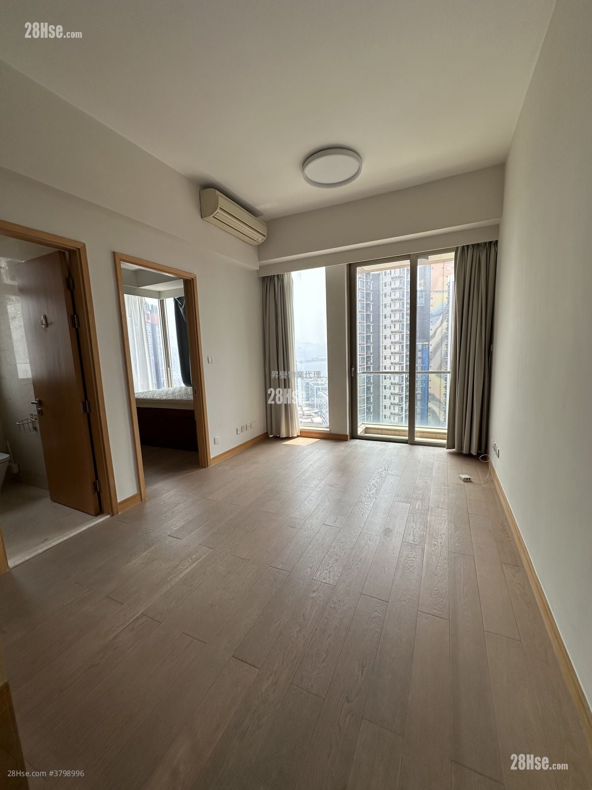 Star Ruby Rental 1 Bedroom 410 ft²