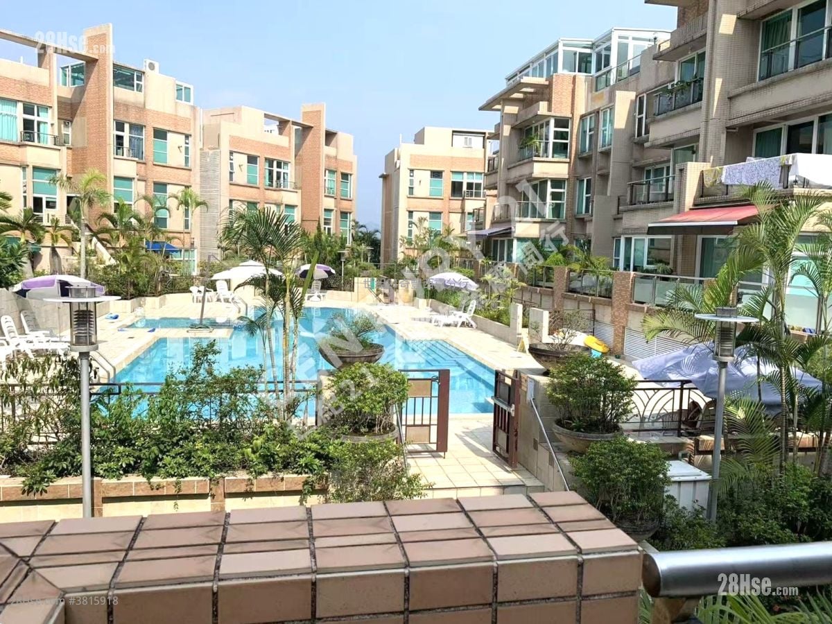 Costa Bello Sell 3 Bedrooms , 2 Bathrooms 916 ft²