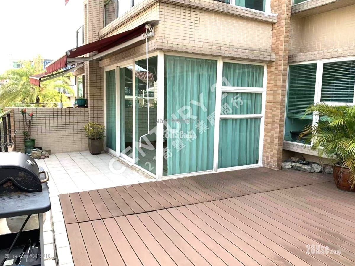 Costa Bello Sell 3 Bedrooms , 2 Bathrooms 916 ft²