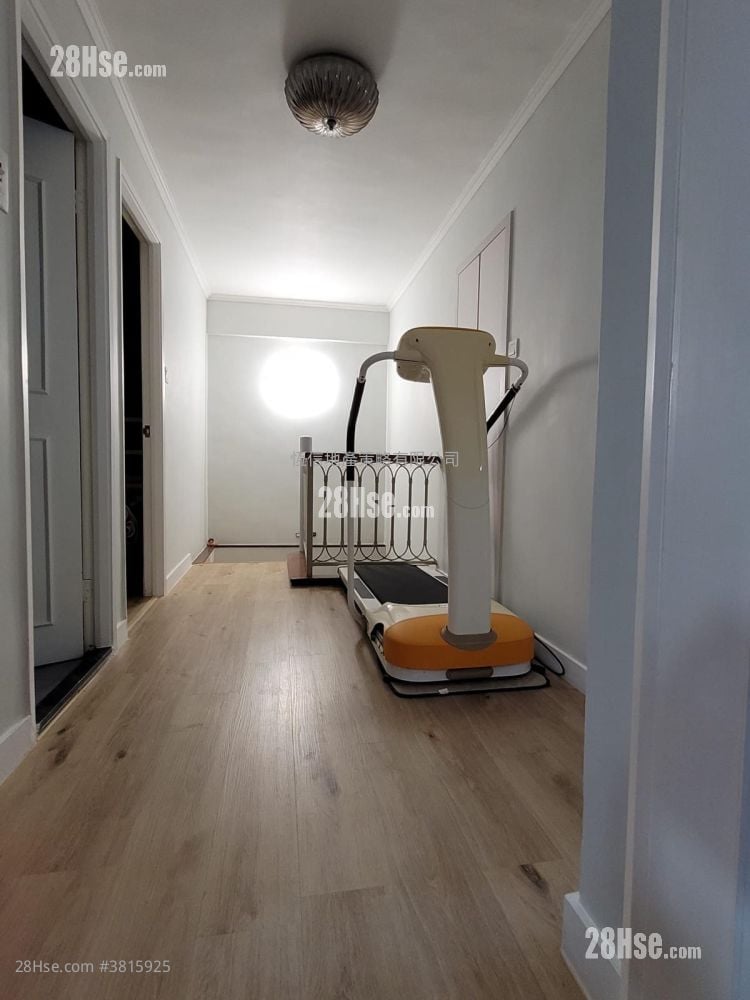 村屋 售盘 4 房 , 2 浴室 1,400 平方尺