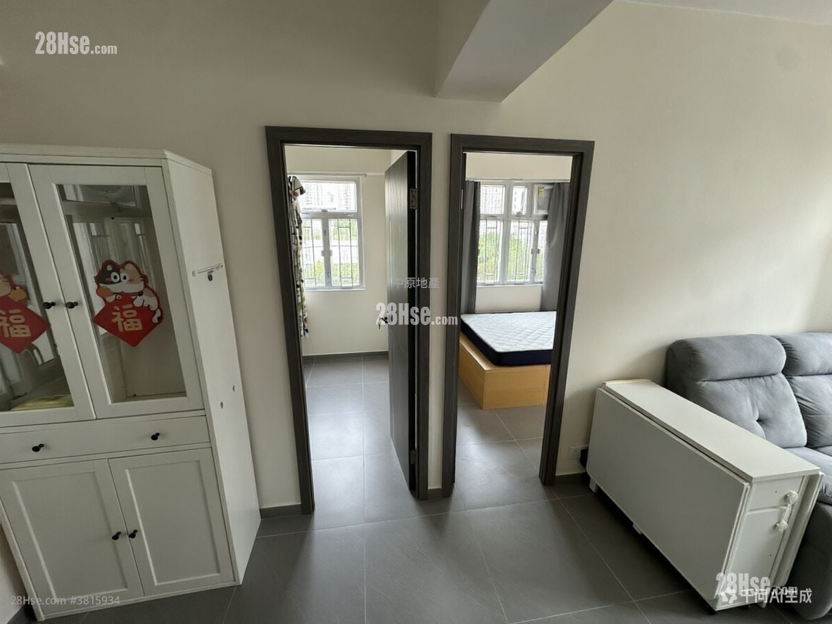 Southern Building Sell 2 Bedrooms , 1 Bathroom 405 ft²