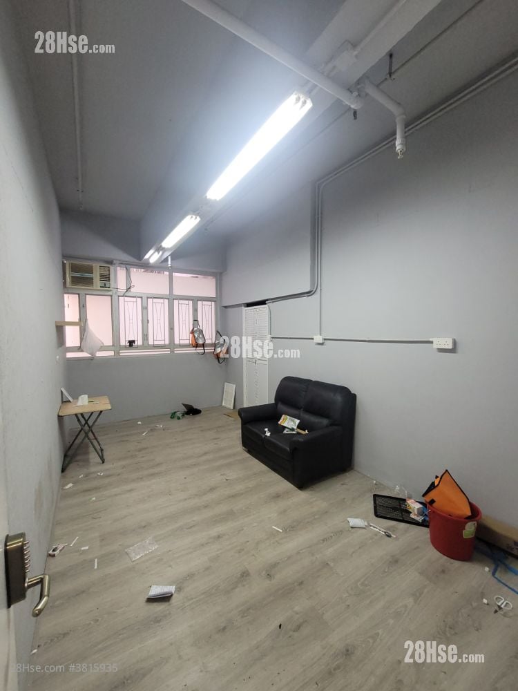 华力工业中心 租盘 1 房 180 平方尺