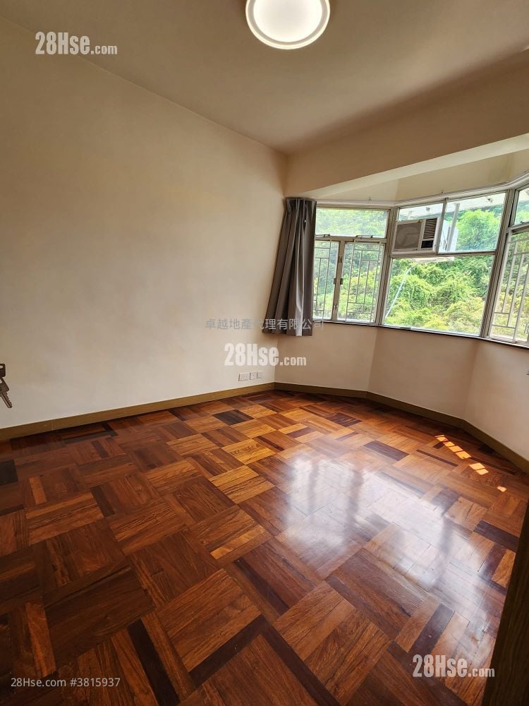 金龙大厦 租盘 3 房 , 2 浴室 1,143 平方尺