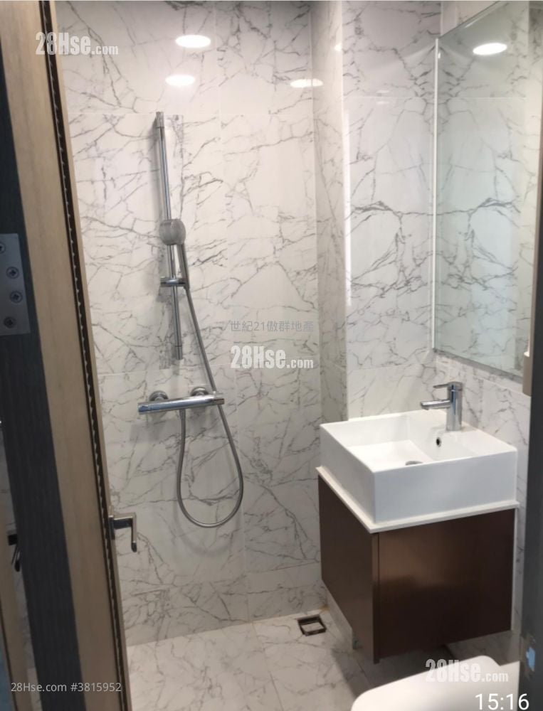 Ava55 Sell Studio , 1 Bathroom 166 ft²