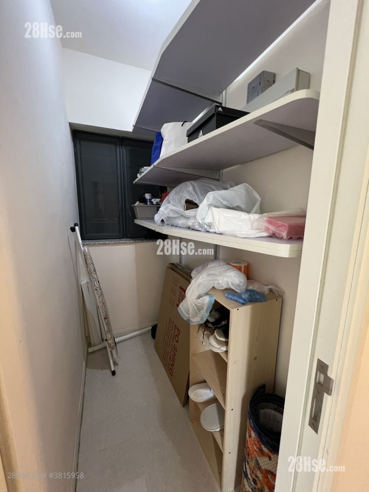 Mont Vert Sell 3 Bedrooms , 3 Bathrooms 750 ft²